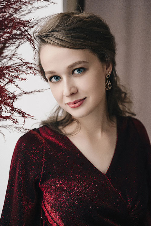 Анастасия Хахалина