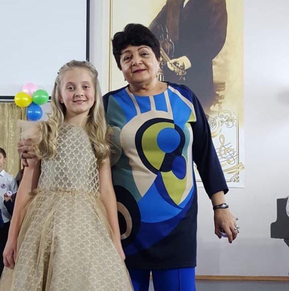 Николаева Инга